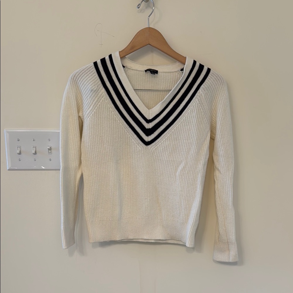 Talbots V-Neck Cream  tennis style sweater